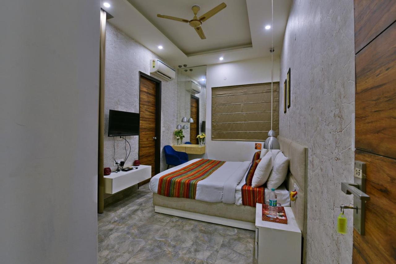 Hotel Fortune Inn By F9 Hotels Noida Bagian luar foto