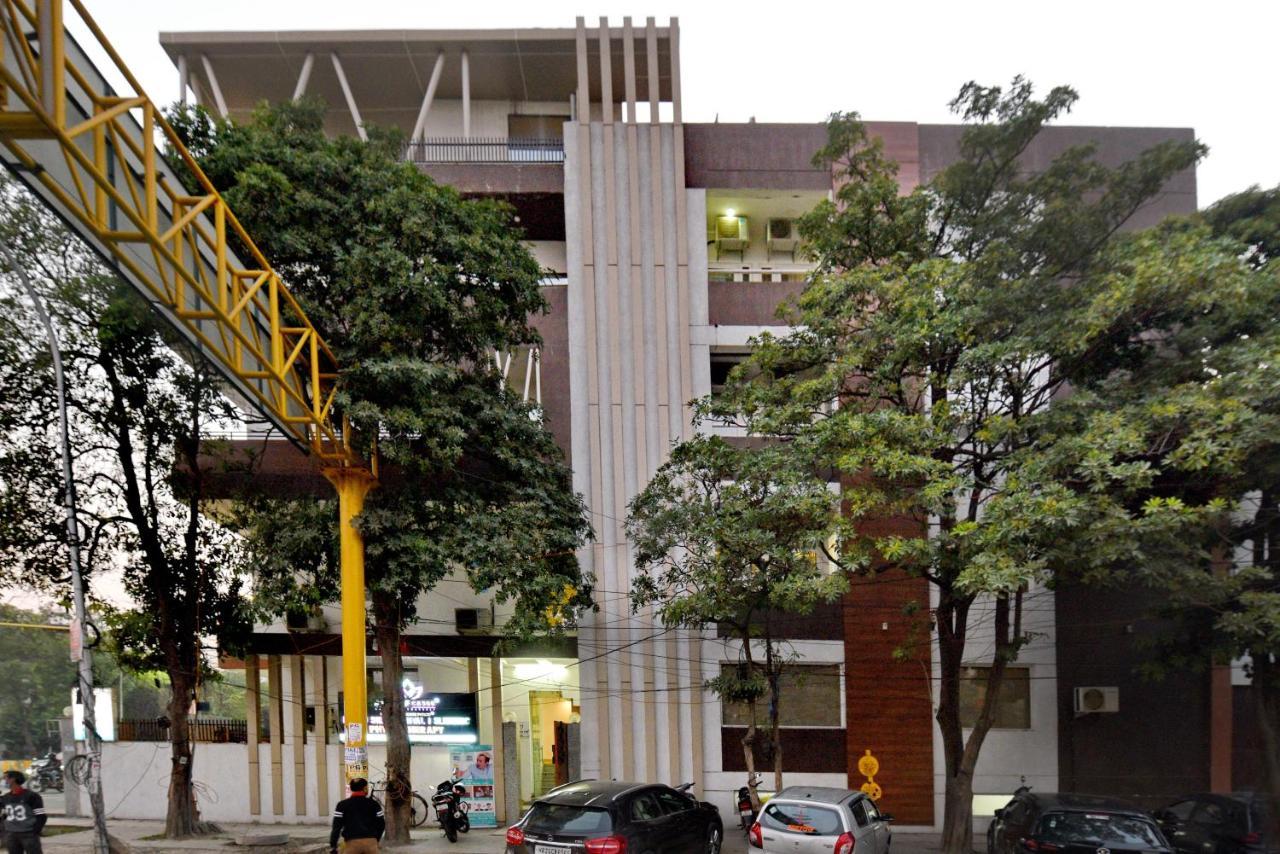 Hotel Fortune Inn By F9 Hotels Noida Bagian luar foto